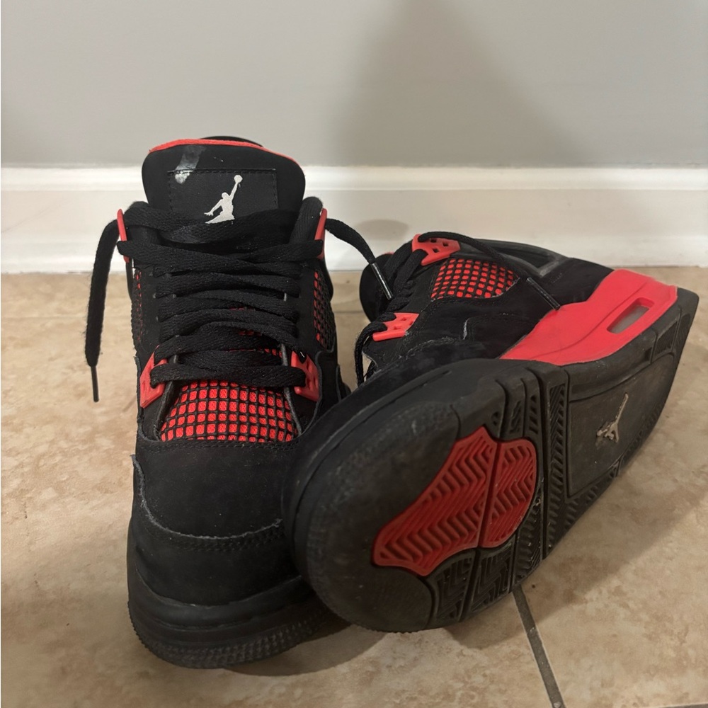 RED THUNDER JORDAN 4